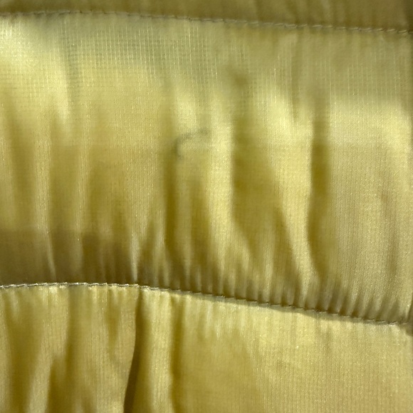 Eddie Bauer First Ascent Men's Medium Mustard Puffer Down Jacket - Picture 4 of 5